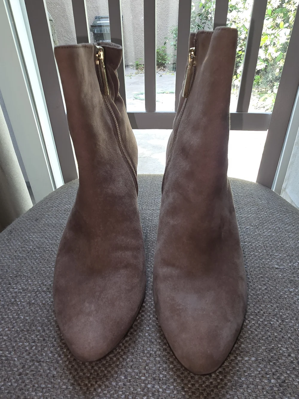 Louise et Cie Shayna Suede Block Heel Booties  Size 6/ 36.5